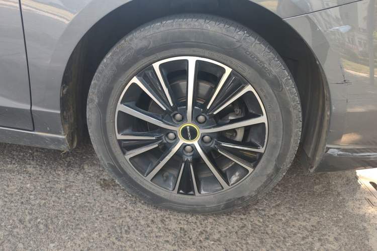 Used Roewe i5 2021 1.5L CVT Diamond Edition Right Front Wheel Hub