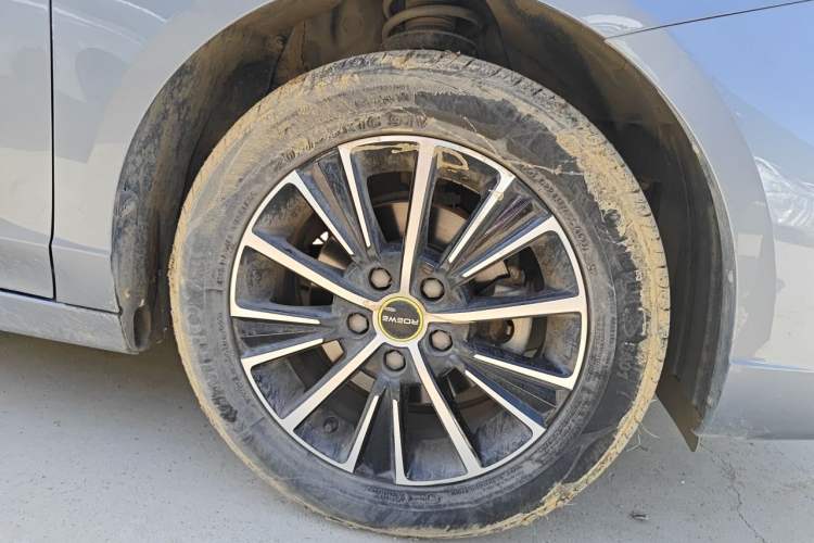 Used Roewe i5 2021 1.5L CVT Diamond Edition Right Front Wheel Hub
