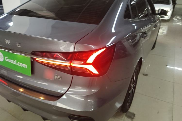 Used Roewe i5 2021 1.5L CVT Starry Edition Right Rear Taillight