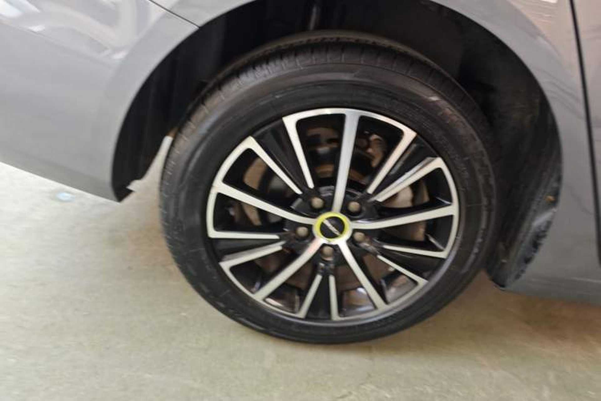 Used Roewe i5 2021 1.5L Manual Diamond Edition Right Rear Wheel Hub