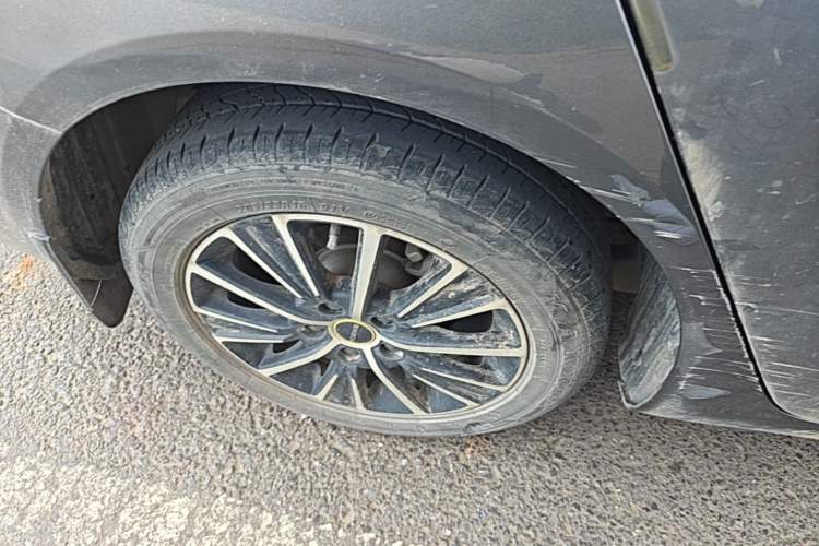 Used Roewe i5 2021 1.5L Manual Diamond Edition Right Rear Wheel Hub