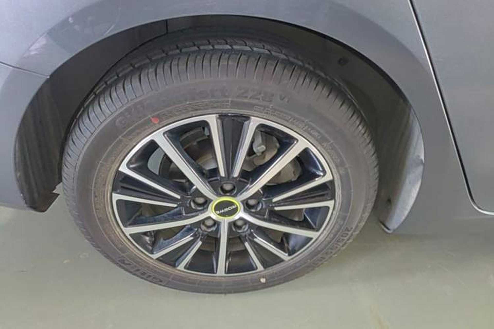 Used Roewe i5 2021 1.5L Manual Comfort Edition Right Rear Wheel Hub