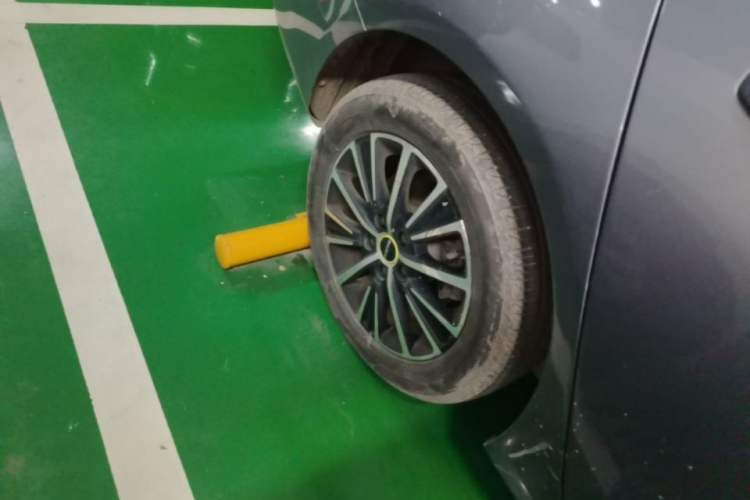 Used Roewe i5 2021 1.5L CVT Diamond Edition Right Rear Wheel Hub