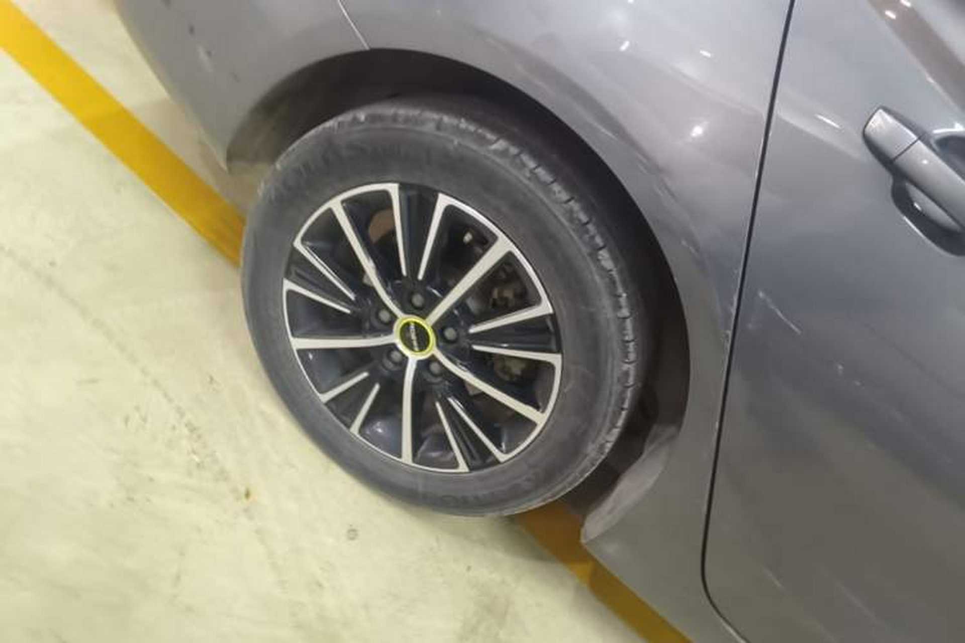 Used Roewe i5 2021 1.5L CVT Platinum Edition Right Rear Wheel Hub