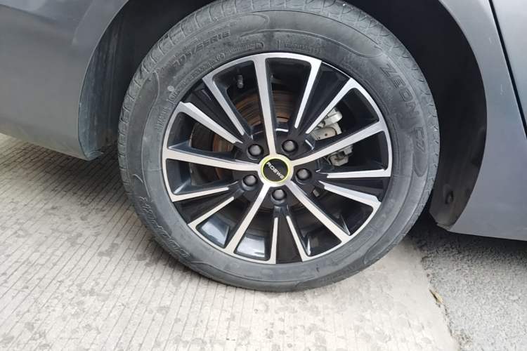 Used Roewe i5 2021 1.5L CVT Platinum Edition Right Rear Wheel Hub