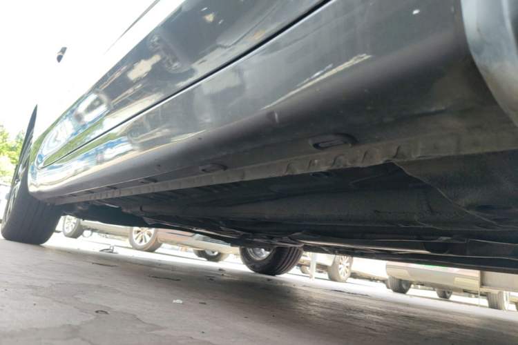 Used Roewe i5 2021 1.5L CVT Diamond Edition Right Side Sill