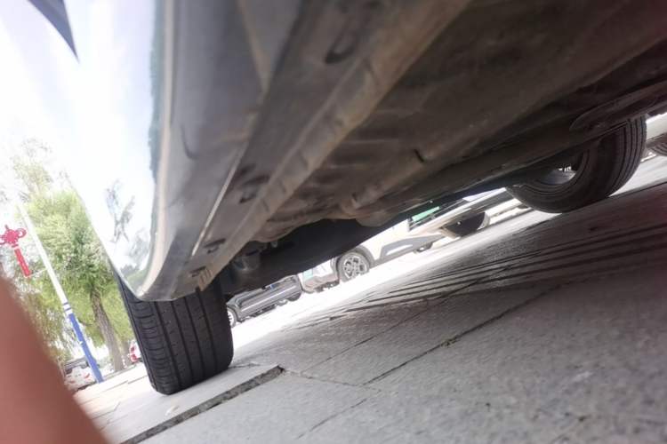 Used Roewe i5 2021 1.5L CVT Platinum Edition Right Side Sill