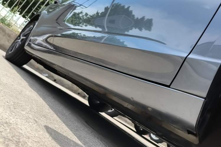 Used Roewe i5 2021 1.5L CVT Platinum Edition Right Side Sill