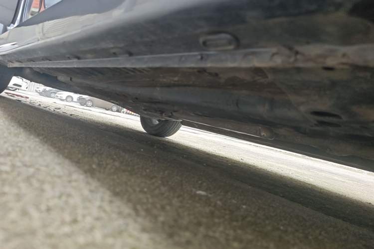 Used Roewe i5 2021 1.5L CVT Diamond Edition Right Side Sill