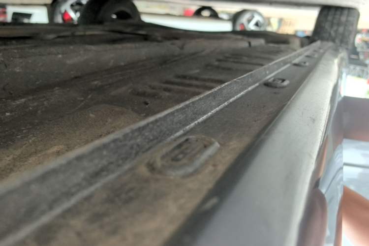 Used Roewe i5 2021 Revised Version 1.5L CVT Diamond Edition Right Side Sill