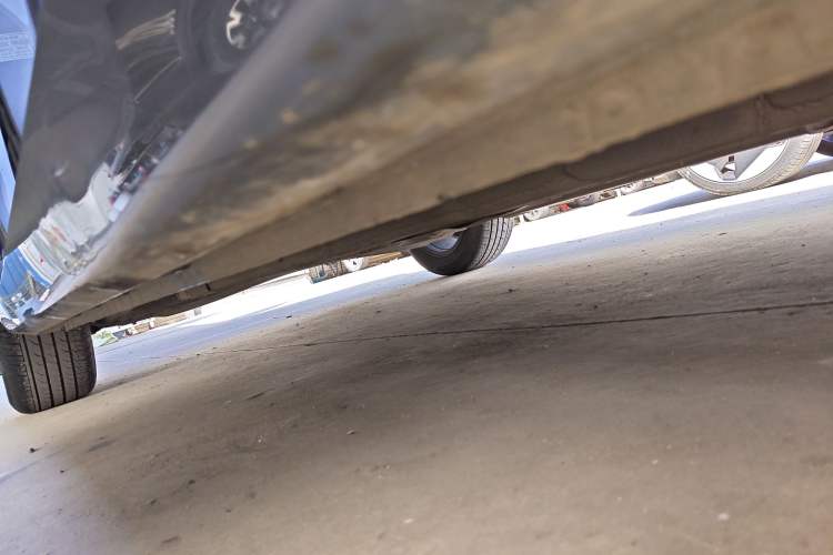 Used Roewe i5 2021 1.5L CVT Diamond Edition Right Side Sill