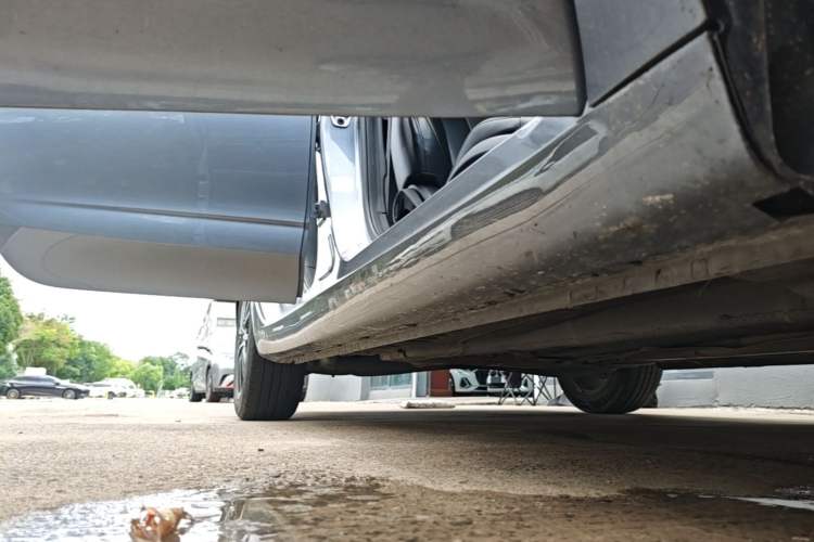 Used Roewe i5 2021 Revised Version 1.5L CVT Diamond Edition Right Side Sill