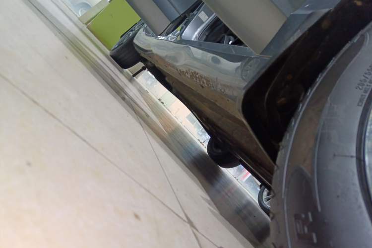 Used Roewe i5 2021 1.5L CVT Platinum Edition Right Side Sill