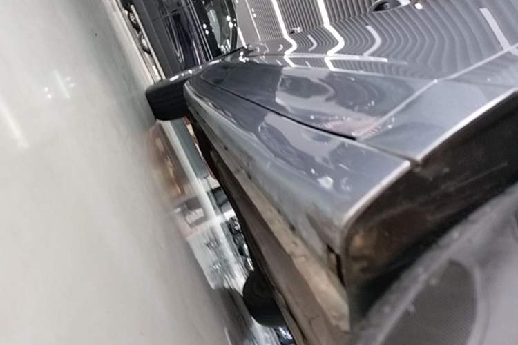 Used Roewe i5 2021 1.5L CVT Diamond Edition Right Side Sill