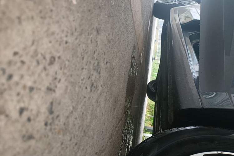 Used Roewe i5 2021 Revised Version 1.5L CVT Diamond Edition Right Side Sill