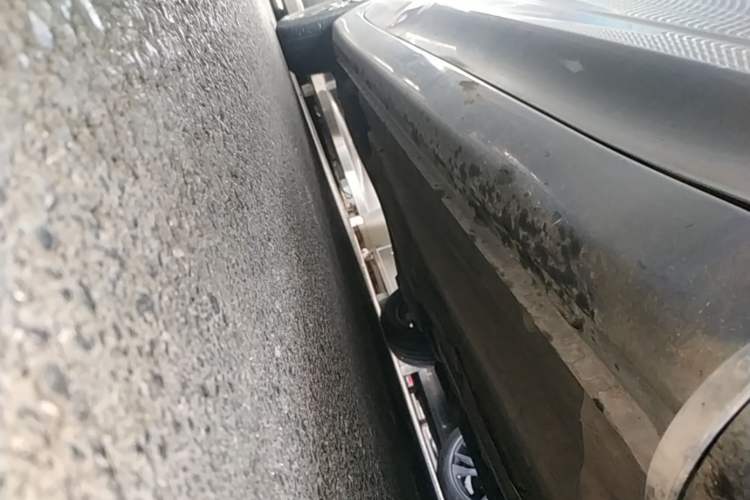 Used Roewe i5 2021 1.5L CVT Diamond Edition Right Side Sill