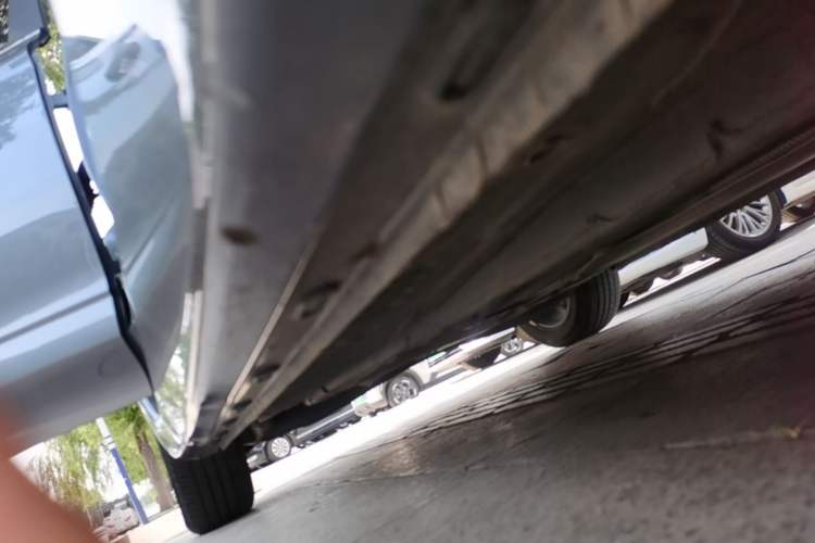 Used Roewe i5 2021 1.5L CVT Diamond Edition Right Side Sill