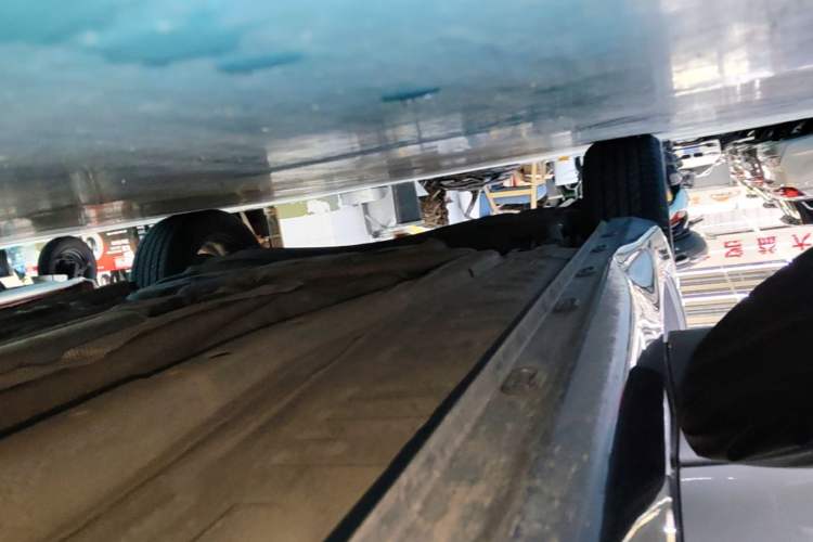 Used Roewe i5 2021 1.5L Manual Platinum Edition Right Side Sill