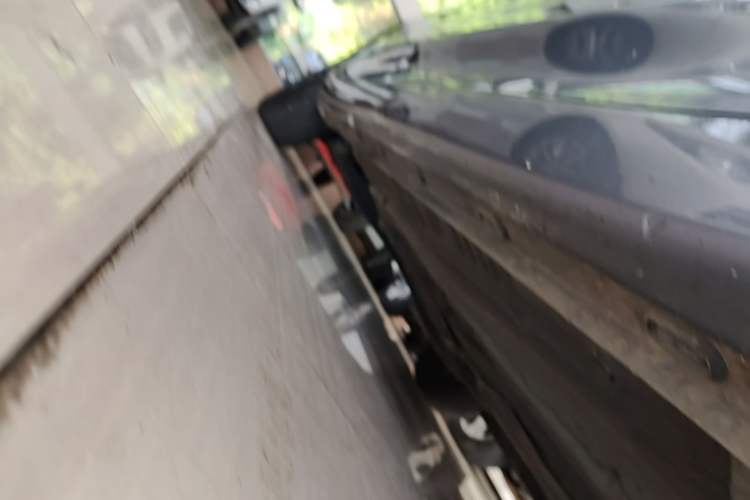 Used Roewe i5 2021 1.5L CVT Diamond Edition Right Side Sill