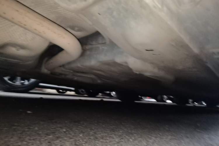 Used Roewe i5 2021 1.5L CVT Diamond Edition Right Side Sill