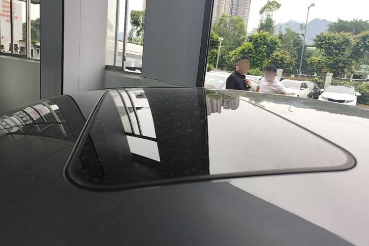 Used Roewe i5 2021 1.5L CVT Diamond Edition Roof