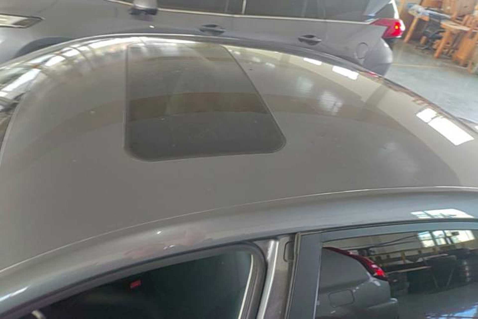 Used Roewe i5 2021 1.5L Manual Comfort Edition Roof