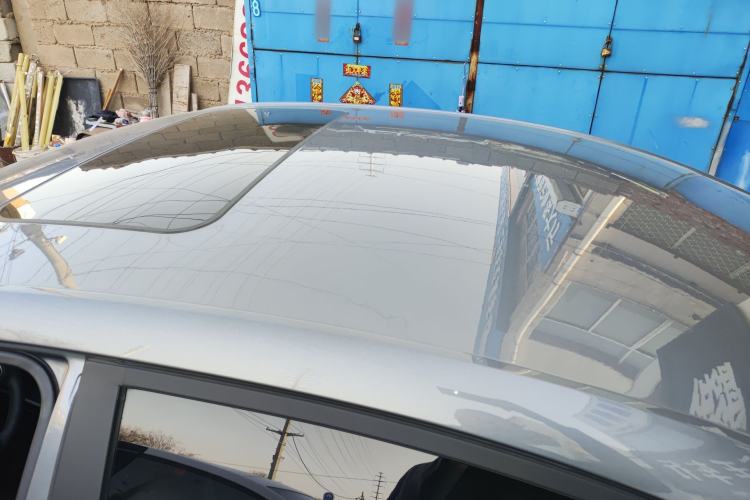 Used Roewe i5 2021 1.5L CVT Platinum Edition Roof