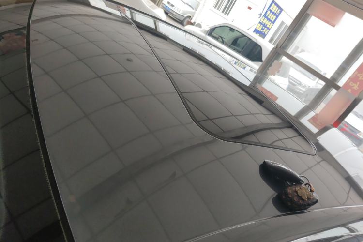 Used Roewe i5 2021 1.5L CVT Platinum Edition Roof
