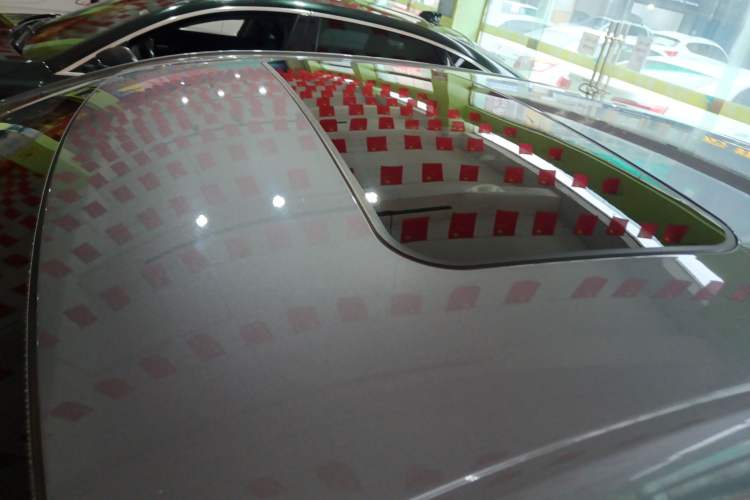 Used Roewe i5 2021 1.5L CVT Platinum Edition Roof