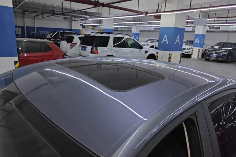 Used Roewe i5 2021 1.5L CVT Starry Edition Roof