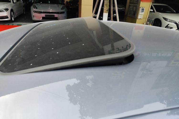 Used Roewe i5 2021 Revised Version 1.5L CVT Diamond Edition Roof