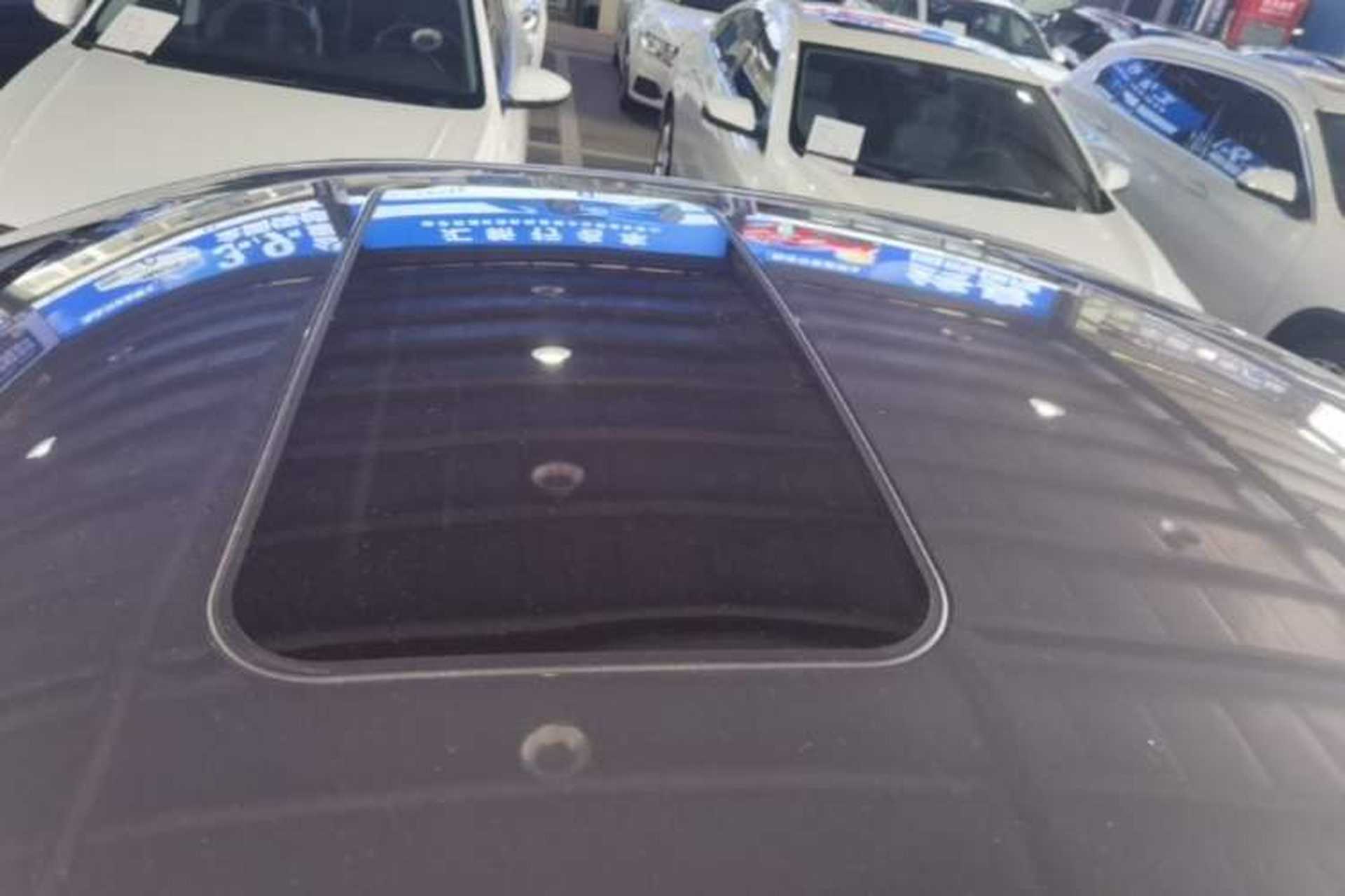 Used Roewe i5 2021 1.5L CVT Starry Edition Roof