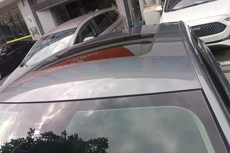 Used Roewe i5 2021 Revised Version 1.5L CVT Diamond Edition Roof