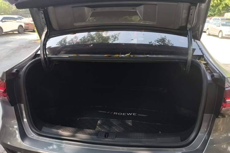 Used Roewe i5 2021 1.5L CVT Diamond Edition Trunk