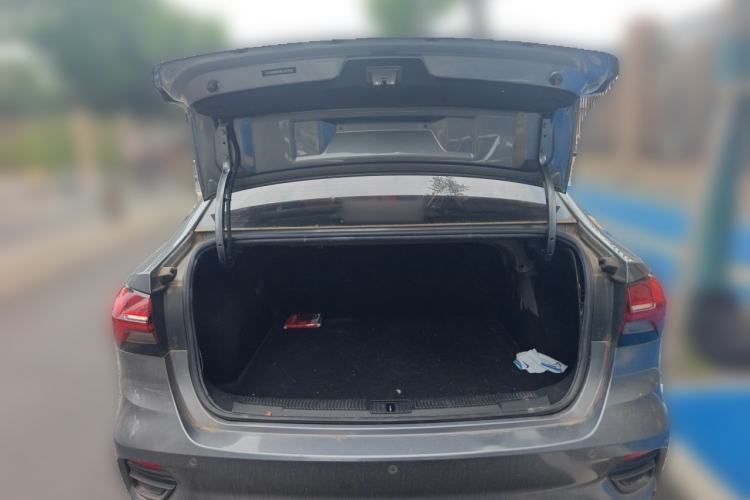 Used Roewe i5 2021 1.5L CVT Diamond Edition Trunk