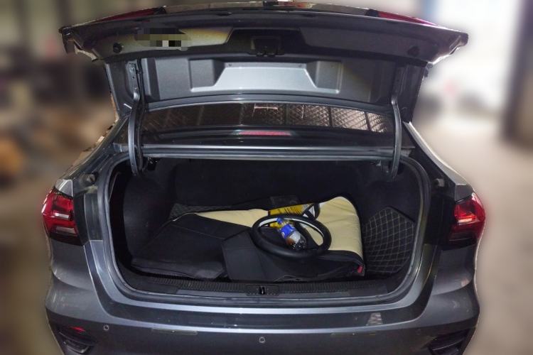 Used Roewe i5 2021 1.5L CVT Diamond Edition Trunk