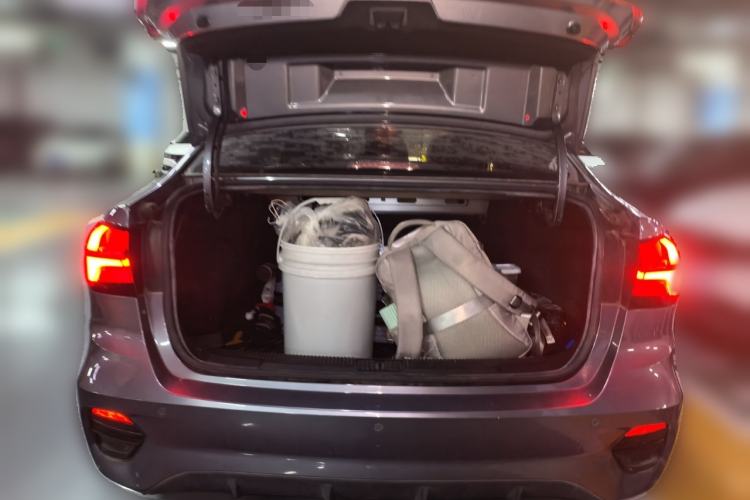 Used Roewe i5 2021 1.5L CVT Diamond Edition Trunk