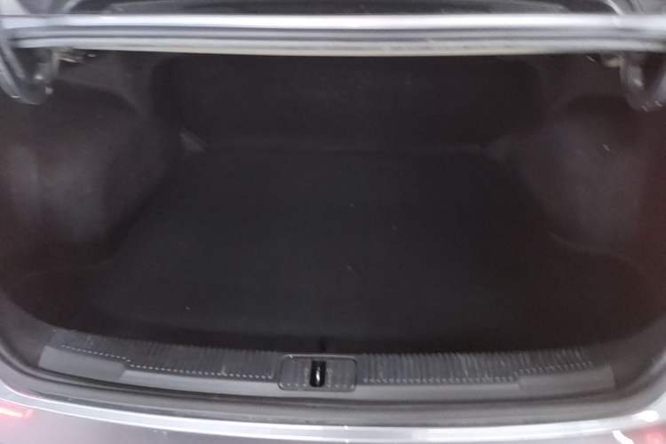 Used Roewe i5 2021 1.5L CVT Starry Edition Trunk