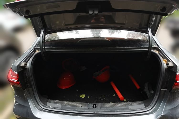 Used Roewe i5 2021 1.5L CVT Diamond Edition Trunk