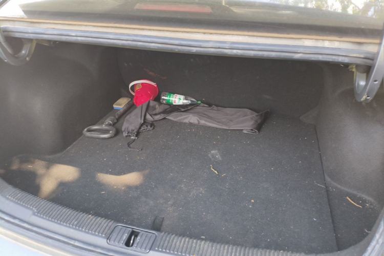 Used Roewe i5 2021 1.5L CVT Diamond Edition Trunk