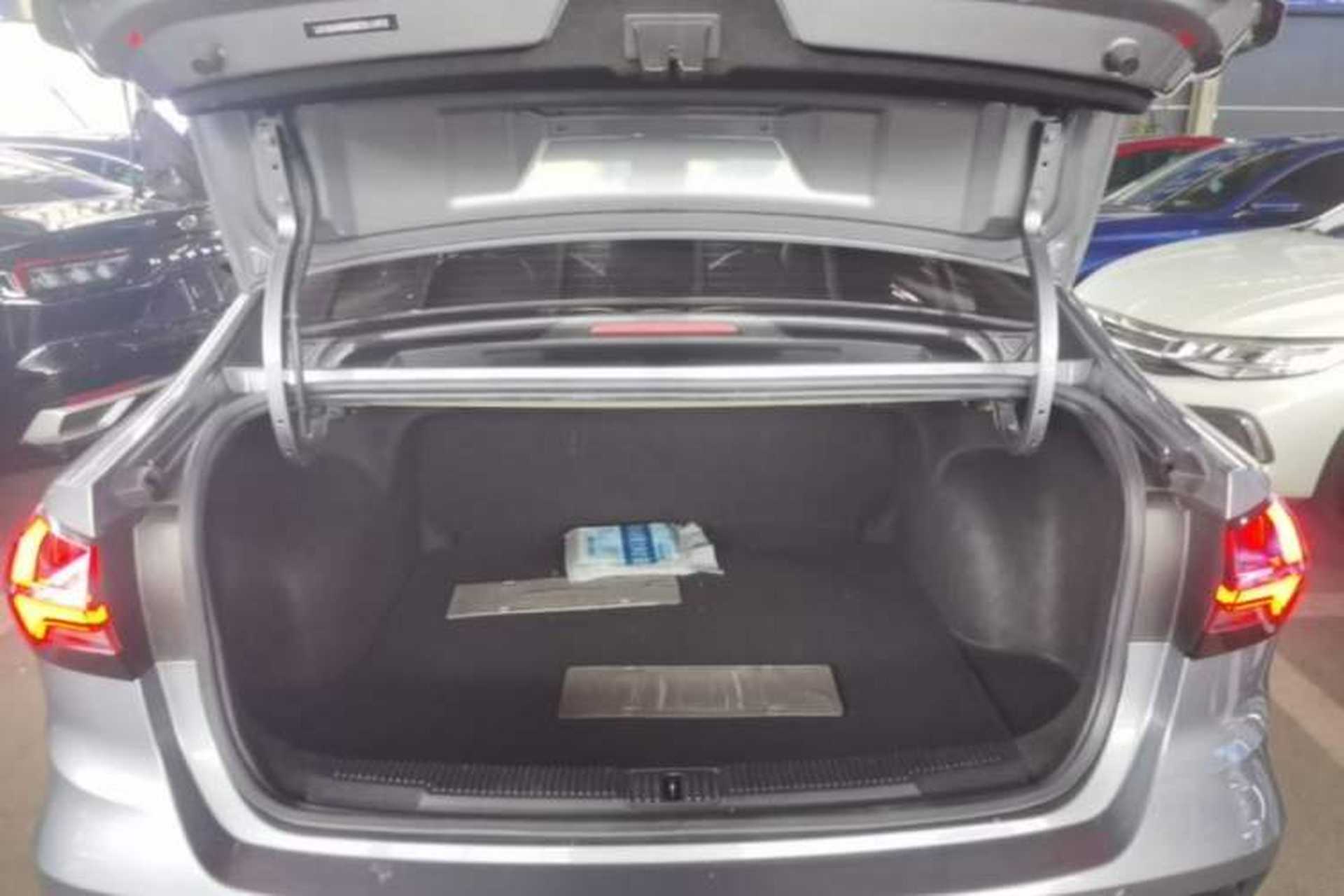 Used Roewe i5 2021 1.5L CVT Starry Edition Trunk