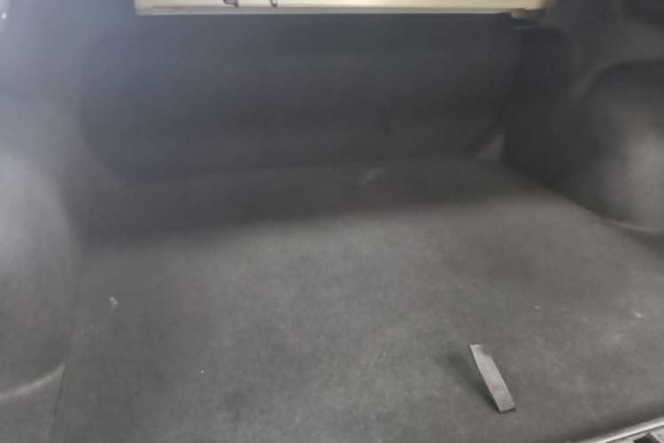Used Roewe i5 2021 1.5L CVT Diamond Edition Trunk