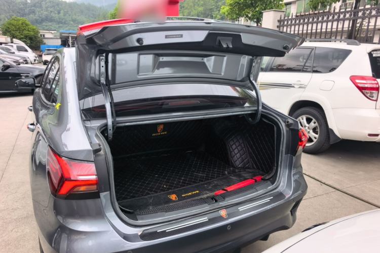 Used Roewe i5 2021 1.5L CVT Platinum Edition Trunk