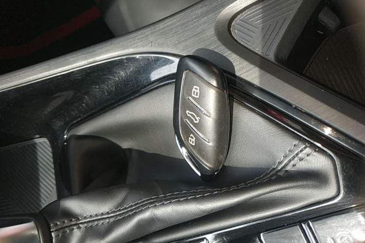 Used Roewe i5 2021 1.5L CVT Starry Edition Vehicle Key