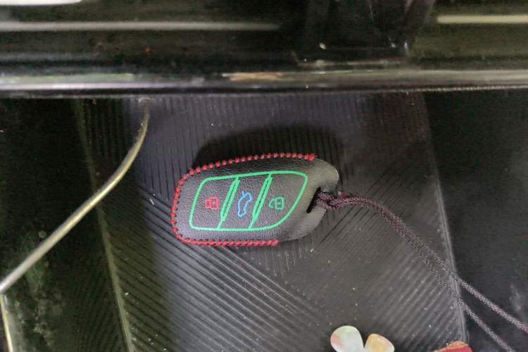 Used Roewe i5 2021 1.5L CVT Diamond Edition Vehicle Key