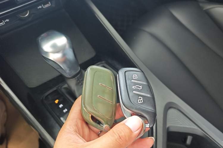 Used Roewe i5 2021 1.5L CVT Starry Edition Vehicle Key