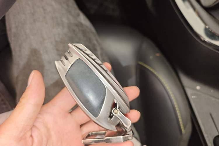 Used Roewe i5 2021 1.5L Manual Diamond Edition Vehicle Key