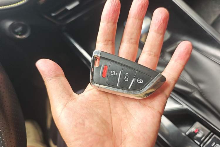 Used Roewe i5 2021 1.5L CVT Diamond Edition Vehicle Key