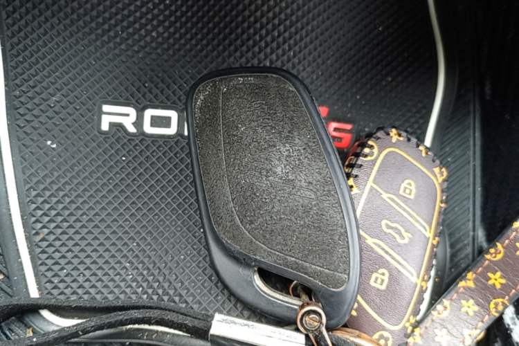 Used Roewe i5 2021 Revised Version 1.5L CVT Diamond Edition Vehicle Key