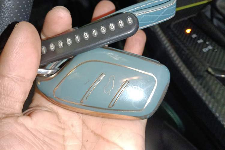 Used Roewe i5 2021 Revised Version 1.5L CVT Diamond Edition Vehicle Key
